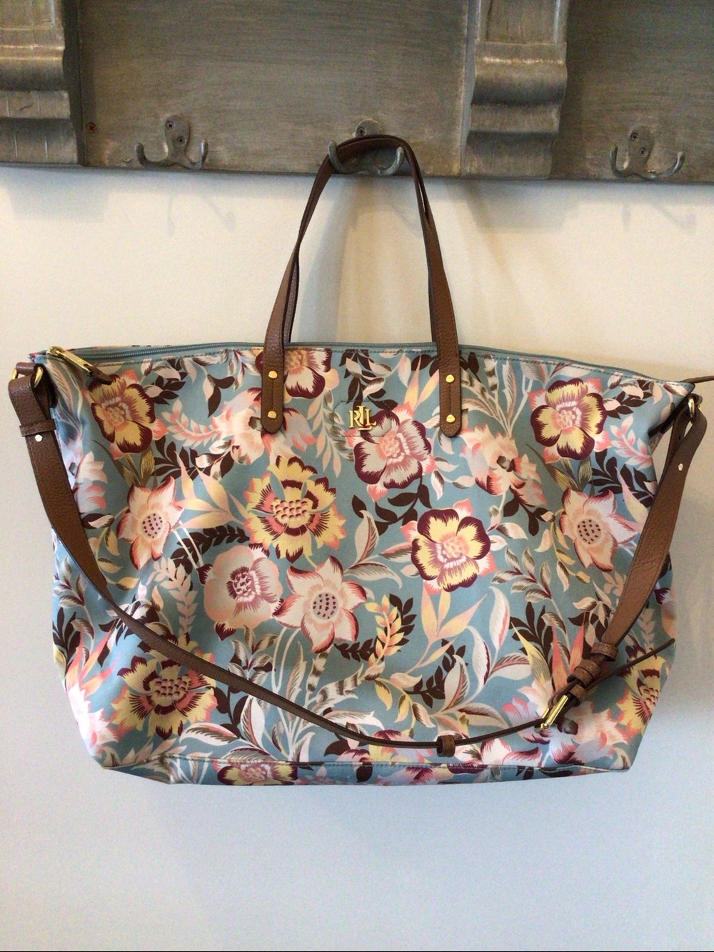 Lauren RL large Blue Floral nylon Tote Brown Handles with detachable pouch